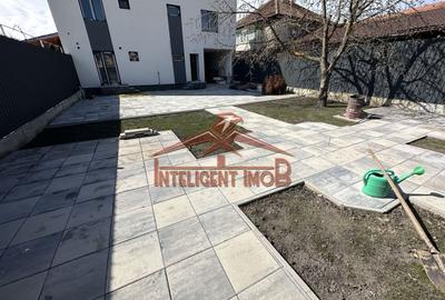 Casă individuală cu 8 camere cu Canalizare în Turnișor - 1