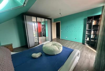 Casă cu 5 camere cu Teren 970 Mp în Independenței - 1