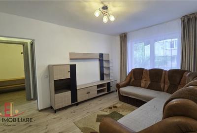 Apartament cu 3 camere semidecomandat în Tudor
