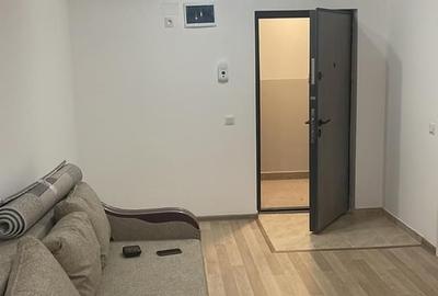 Garsonieră semidecomandată în Titan