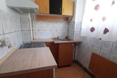 Garsonieră decomandată în Rahova
