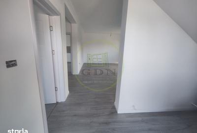Casă cu 5 camere cu Teren 409 Mp în Podari - 11