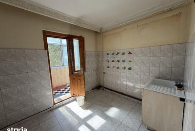 Apartament cu 2 camere decomandat în Cug