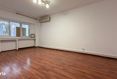 Apartament cu 3 camere decomandat în Central - 2