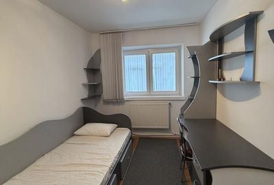 Apartament cu 3 camere semidecomandat în Copou - 2