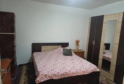 Casă cu 4 camere cu Teren 250 Mp în Exterior Vest