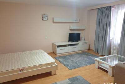 Garsonieră decomandată în 13 Septembrie