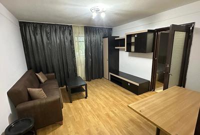 Apartament cu 2 camere semidecomandat în Progresul