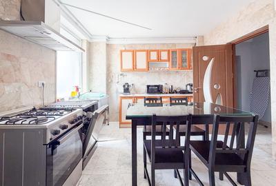 Penthouse cu 5 camere decomandat, mobilat în Central - 46