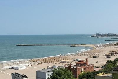 Apartament cu 3 camere decomandat, mobilat în Faleza Nord