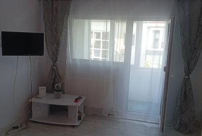 Garsonieră decomandată în Zamfirescu - 3