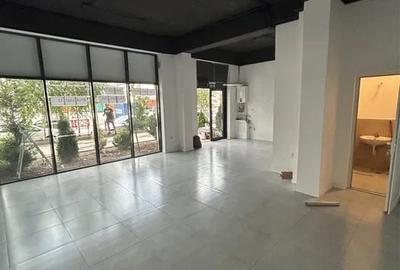 Spațiu comercial, de 55 mp, în Militari - 2