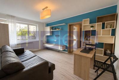Apartament cu 3 camere semidecomandat, mobilat în Crângași