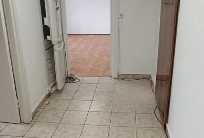 Apartament cu 4 camere semidecomandat în Dacia - 1