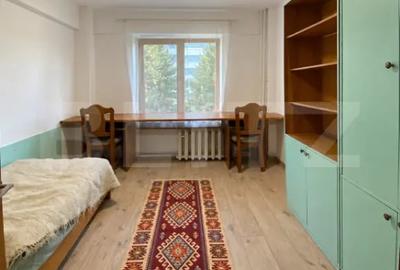 Apartament cu 4 camere decomandat în George Enescu