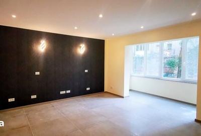 Apartament cu 3 camere decomandat în Complex Studențesc