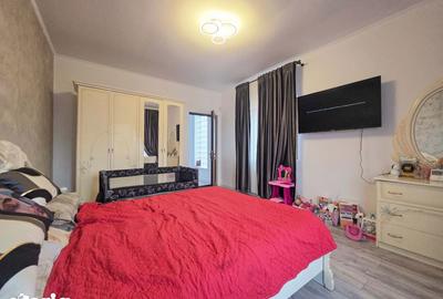 Casă cu 6 camere cu Teren 302 Mp în Valu lui Traian