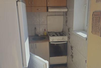 Garsonieră în Far