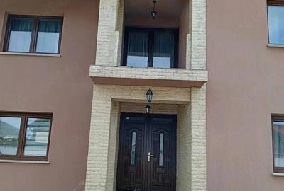 Casă cu 4 camere cu Teren 700 Mp în Exterior Vest - 3