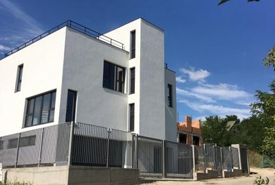 Casă individuală cu 8 camere cu Teren 470 Mp în Dezmir - 1