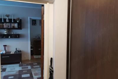 Apartament cu 3 camere semidecomandat în Obor - 2