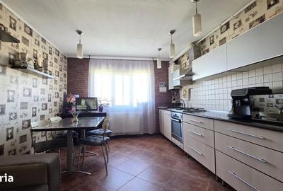 Apartament cu 2 camere în Triaj