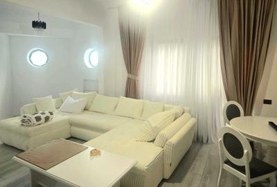 Apartament cu 3 camere decomandat în Ultracentral