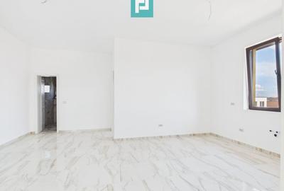 Duplex cu 6 camere cu Canalizare în Moșnița Veche - 16