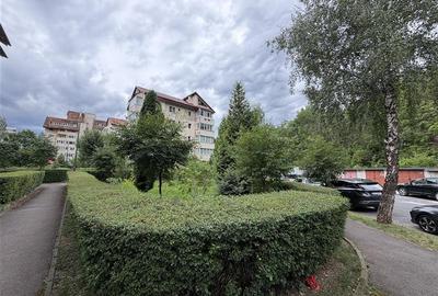 Apartament cu 2 camere decomandat în Răcădău