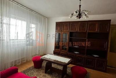 Apartament cu 3 camere nedecomandat, mobilat în Unirii Sud
