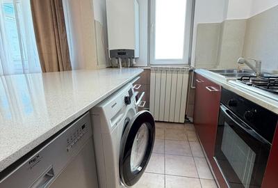 Apartament cu 4 camere în Mircea cel Bătrân