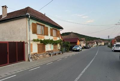 Casă cu 5 camere cu Teren 1600 Mp în Păuca - 9