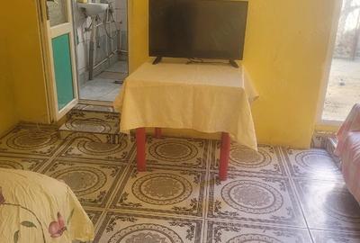 Casă cu 2 camere cu Teren 100 Mp în Central - 2