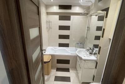 Apartament cu 2 camere decomandat în Decebal