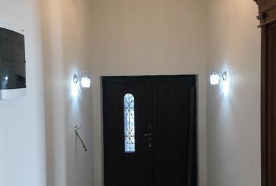 Casă cu 7 camere cu Canalizare în Băneasa - 12