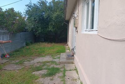 Casă cu 3 camere în Pantelimon