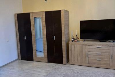 Garsonieră decomandată în Central - 1