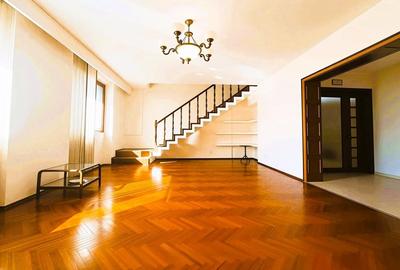 Apartament cu 3 camere decomandat, mobilat în Cotroceni