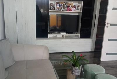 Apartament cu 2 camere nedecomandat în Central