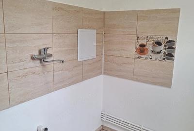 Apartament cu 3 camere nedecomandat în Alexandru cel Bun