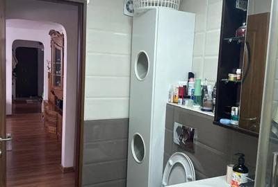 Apartament cu 3 camere semidecomandat în Central - 8