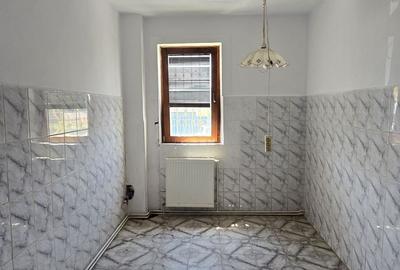 Apartament cu 4 camere în Central