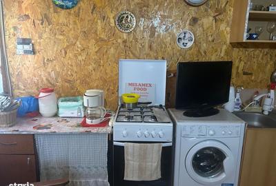 Casă cu 3 camere în Crevedia Mică - 6