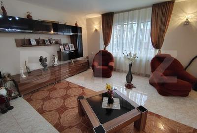 Casă individuală cu 7 camere cu Piscina în Mihai Viteazu - 1