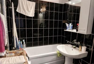 Apartament cu 2 camere decomandat în Craiovița Nouă