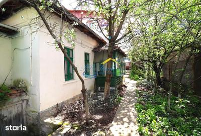 Casă cu 5 camere cu Teren 389 Mp în Central