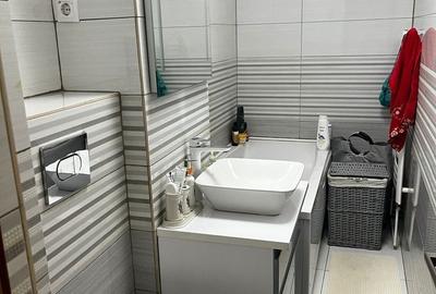 Apartament cu 3 camere decomandat în Central - 2