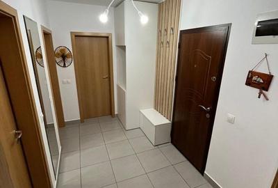 Apartament cu 2 camere decomandat în Tractorul - 2