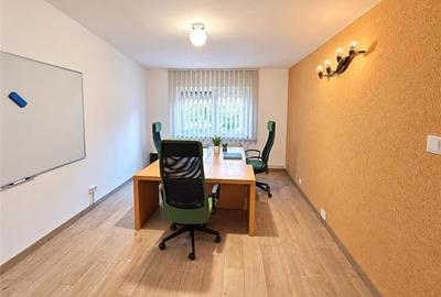 Apartament cu 2 camere decomandat în Tractorul