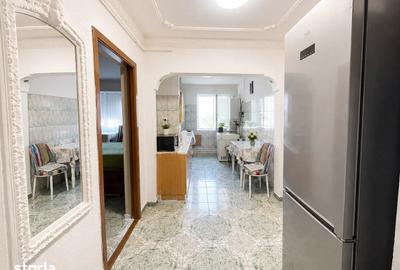 Apartament cu 3 camere decomandat în Tomis Nord